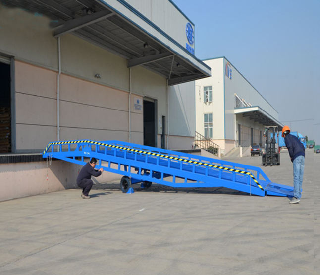 镇江移动式登车桥应用